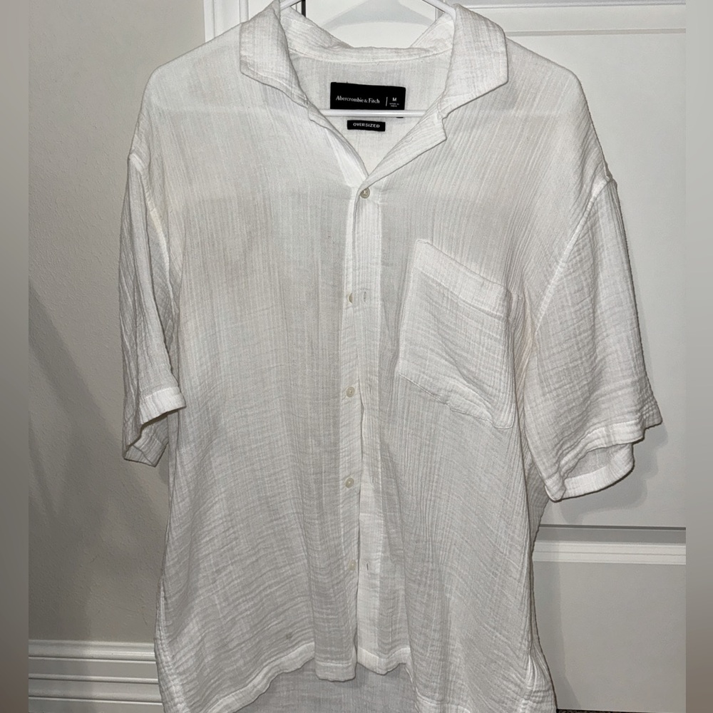 White Abercrombie & fitch button up shirt
